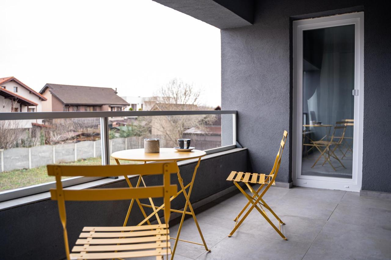 Modern Apartment In Dumbravita Dumbravita  Exteriör bild